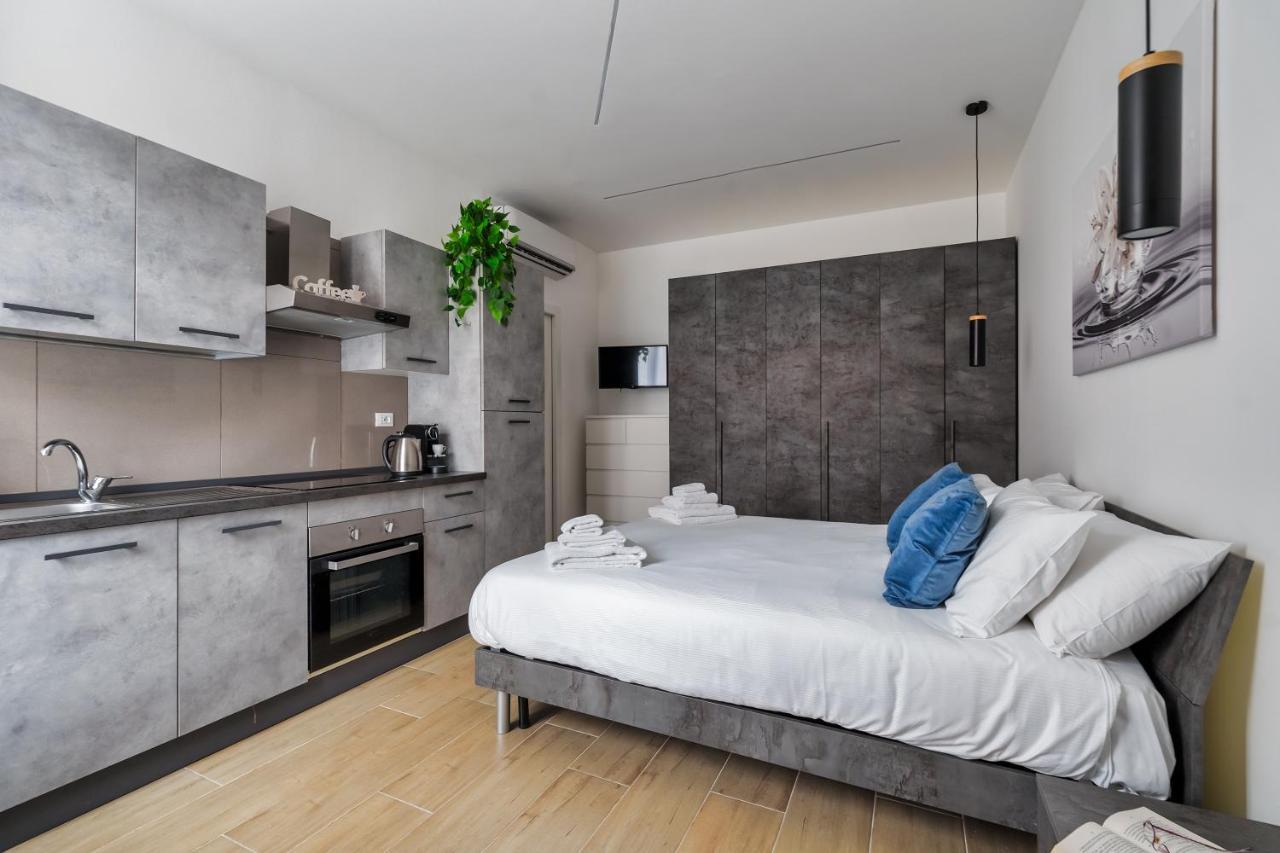 Milano City Apartments - Modern Studio Flat Esterno foto